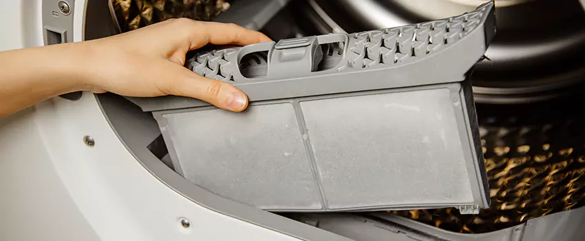 Signs Of A Clogged Dryer Lint Trap in Covington, Washington
